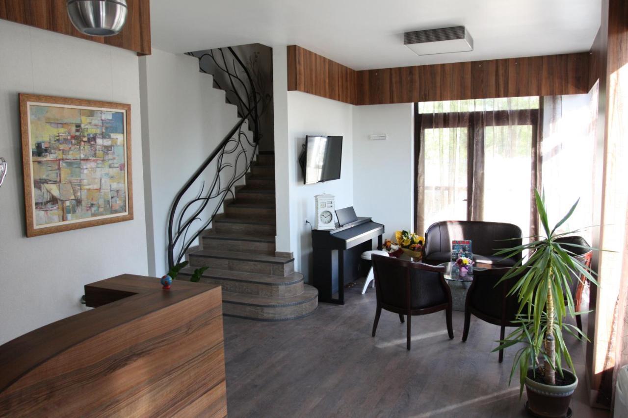 Hotel Milano 3*